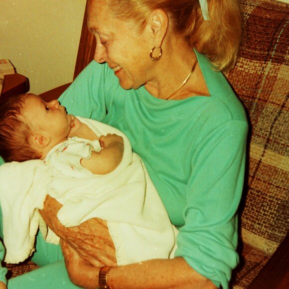 A Legacy of Style, A Love for Vintage - Picture 4 of 4